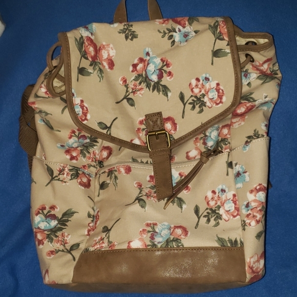 American Eagle By Payless Handbags - 💐American Eagle backpack NWT💐